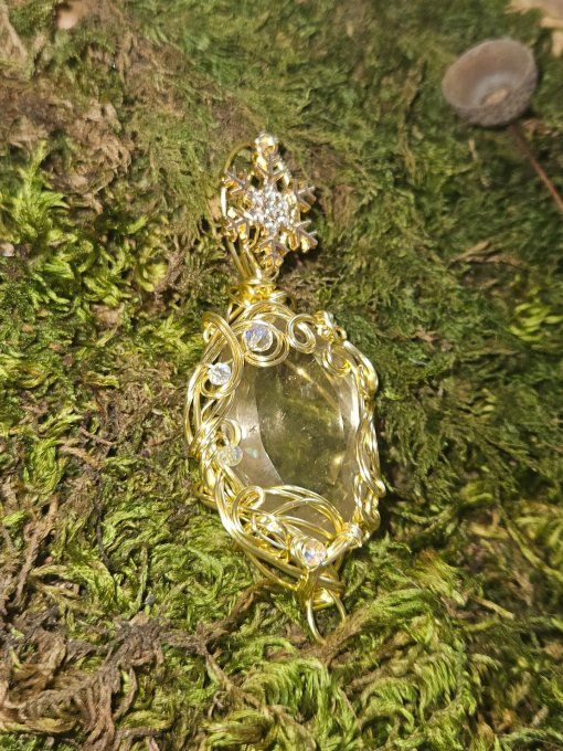 Légende d'hiver -Pendentif Quartz Rutile – Confiance Et Joie