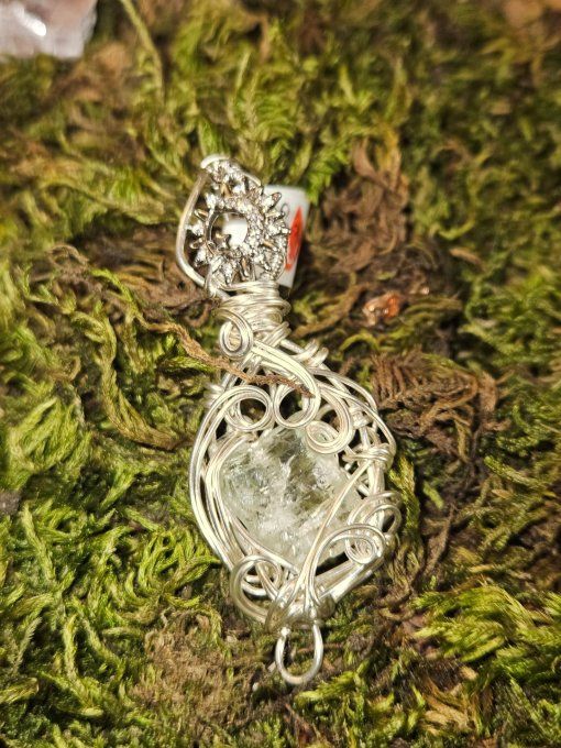 Pendentif Hiddenite ✨ amulette d'estime de soi 