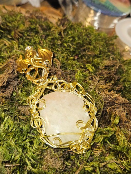 Pendentif Apophylite sur Stibine – calme mental 