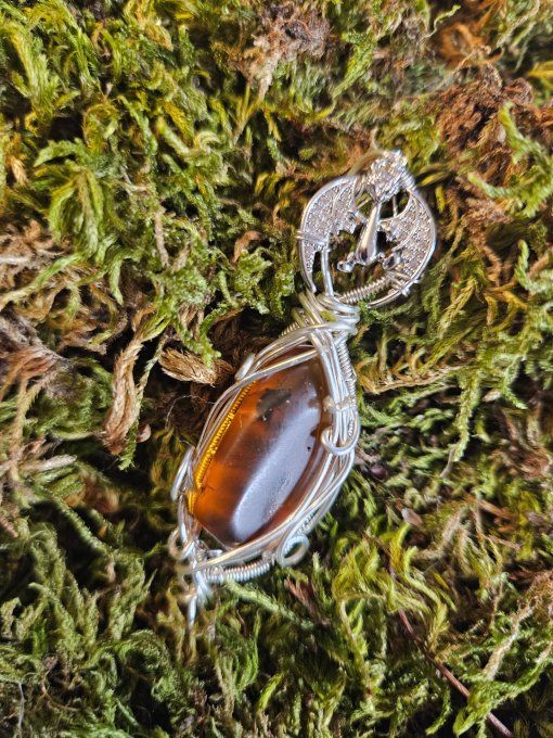 Pendentif Ambre Bleu ✨amulette joie et clarté