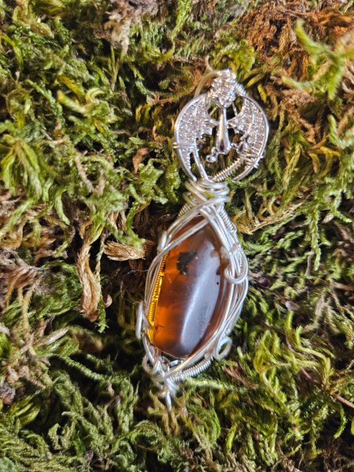 Pendentif Ambre Bleu ✨amulette joie et clarté