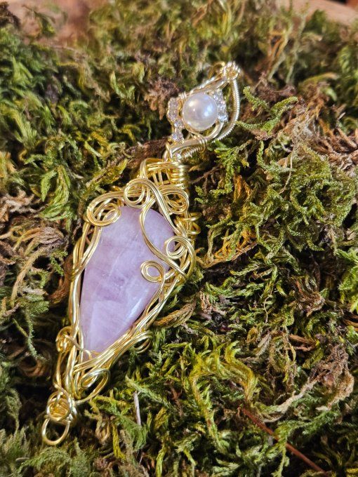 Kunzite ✨ pendentif fil Or coeur cuivre 