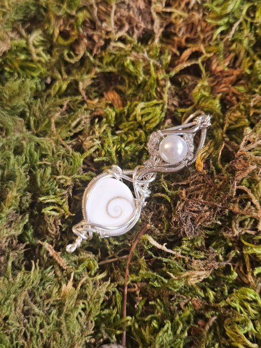 Oeil de sainte Lucie , pendentif 