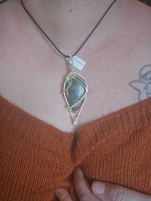 Amulette✨Chalcopyrite -Une Pierre d'eveil ✨   