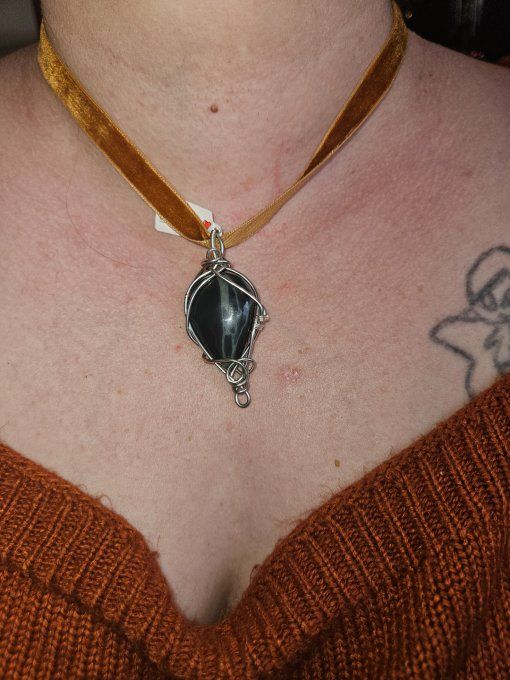 Pendentif Obsidienne Spider – Libération & Protection   