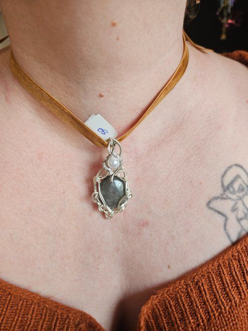  Amulette Obsidienne Argentée ✨sheen