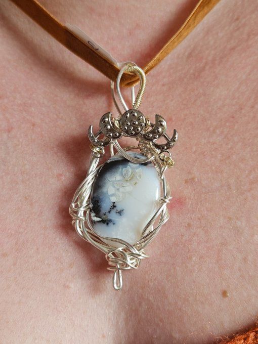  Amulette Merlinite (✨Opale Dendritique) Pierre de Magie et d’Équilibre✨