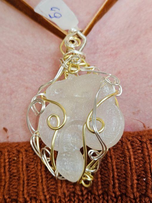 Pendentif Serpent en Sélénite – Purification, Harmonie & Sérénité