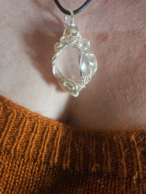 Amulette Quartz rose - pomme poison 