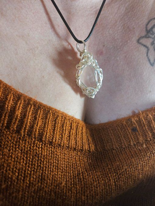 Amulette Quartz rose - pomme poison 