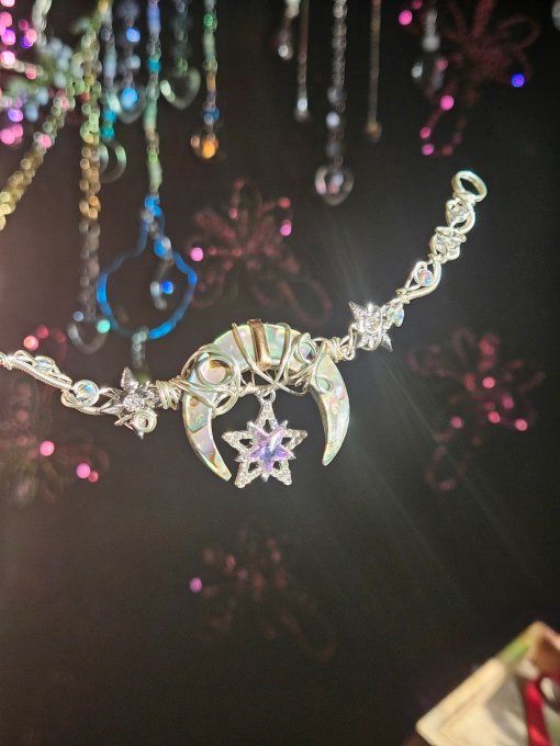 L'astre lunaire :Collier modulable Ormeau résiné 