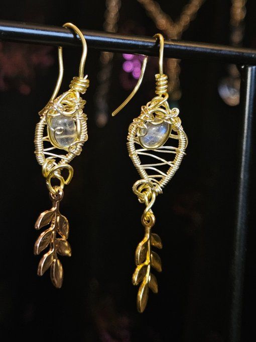 Pierre de lune ✨ Péristerite ✨ Boucle d'oreille. 