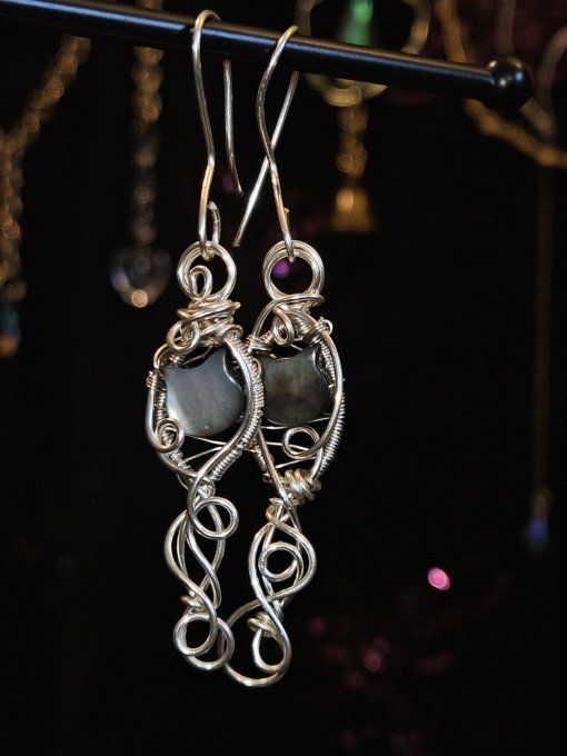 Boucle d'oreille- chat Nacre Noire