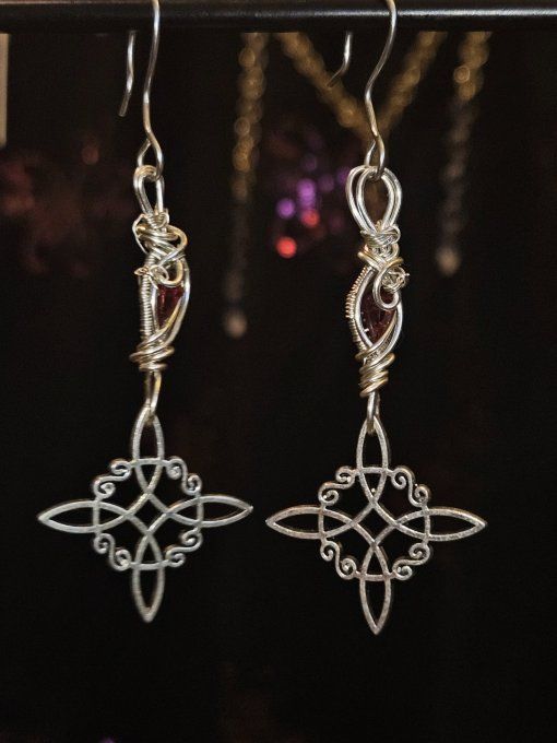 Boucle grenat diamant 