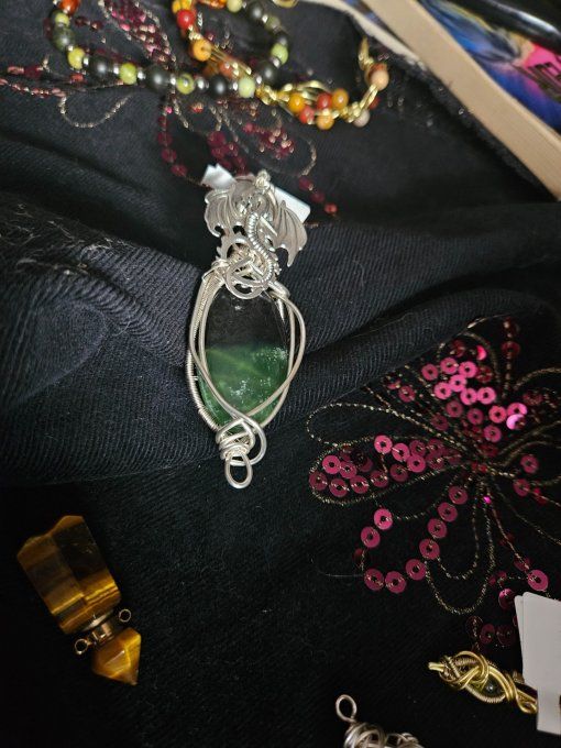 SERPENTINE ✨ jadeite 