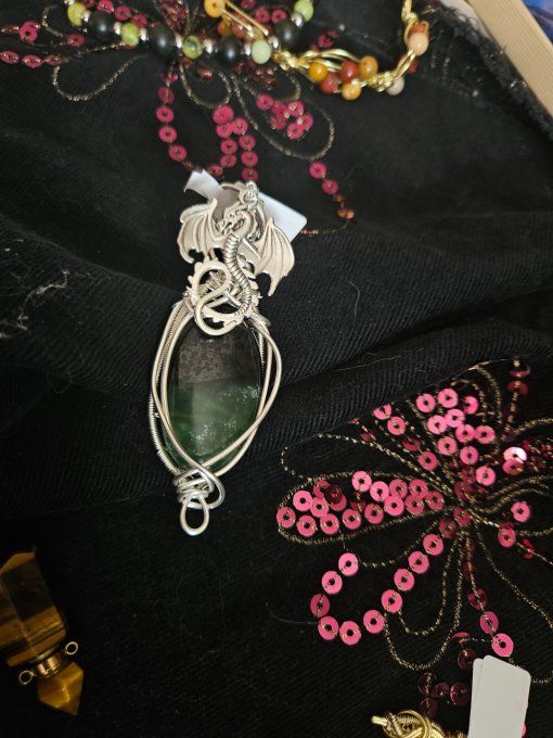 SERPENTINE ✨ jadeite 