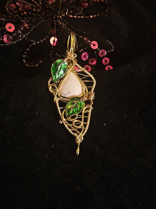 Eclat D'Or Howlite – Calme Et Clarté Mentale  