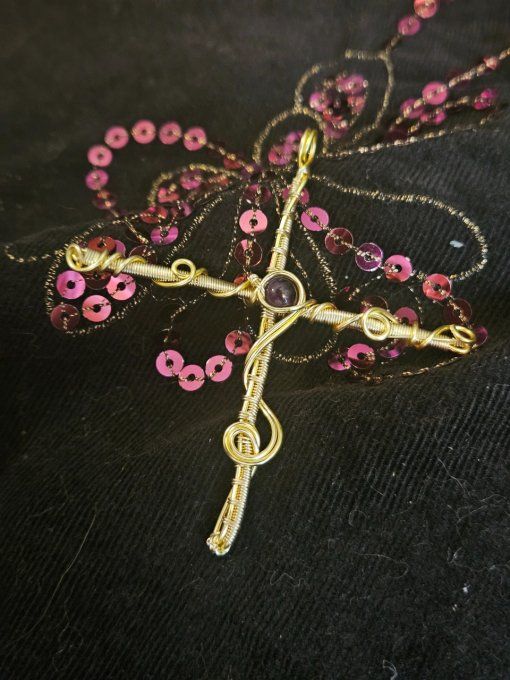 Pendentif croix Améthyste