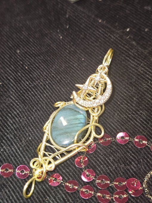 Éclat de Labradorite bleu vert 