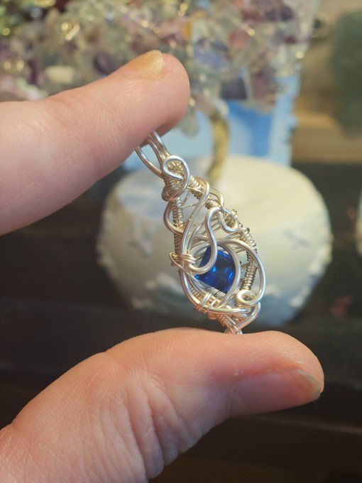 Amulette argent Spinelle Bleu ✨ Intuition et de Confiance