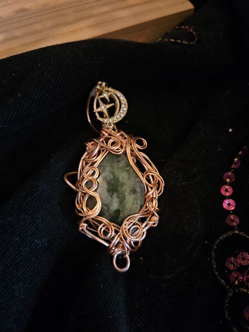  Diopside verte ✨ Amulette 