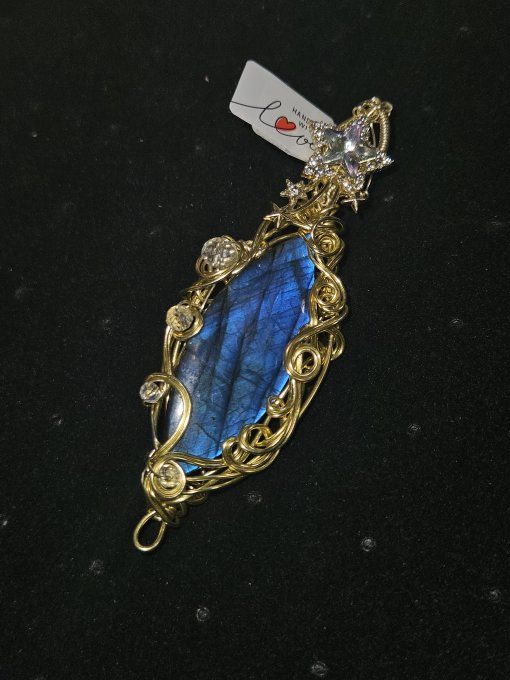 Légende d'hiver : labradorite Bleu , l'oeil de la reine 