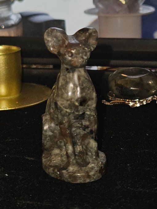 Bastet en Yooperlite 