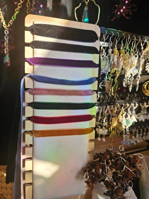 Collier ruban spirale - fermoir facile  45/50 cm