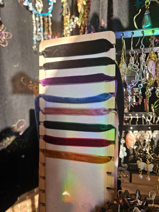 Collier ruban spirale - fermoir facile  45/50 cm