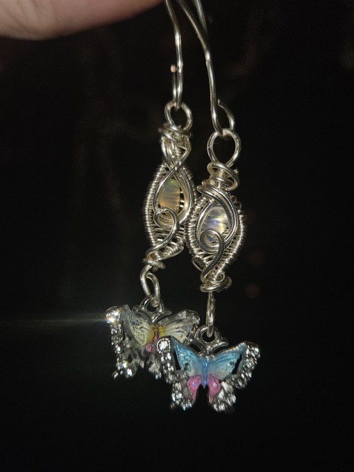 Boucle d'oreille Opale blanche éthiopienne 