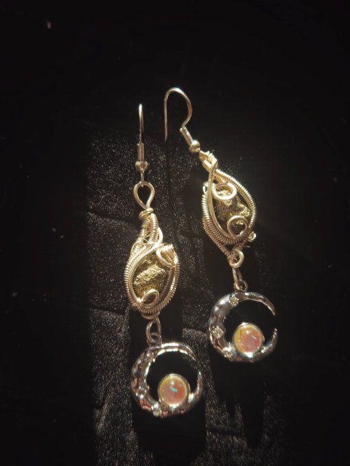 Boucle d'oreille Pyrite brut .