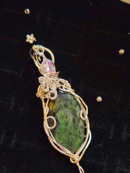 Pendentif Diopside chrome✨ Amulette  