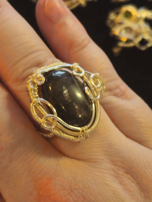 Bague Or Pierre de lune Noire Ajustable