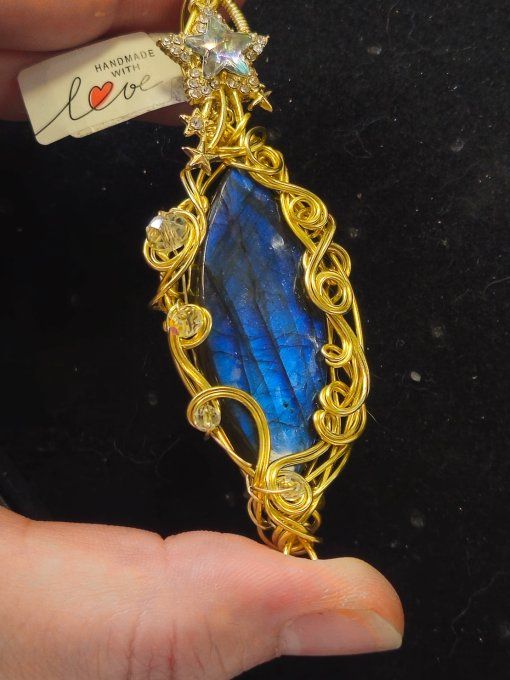 Légende d'hiver : labradorite Bleu , l'oeil de la reine 