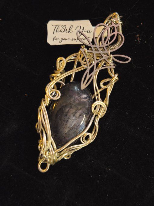 Amulette Iolite gemme pierre de soleil☀️