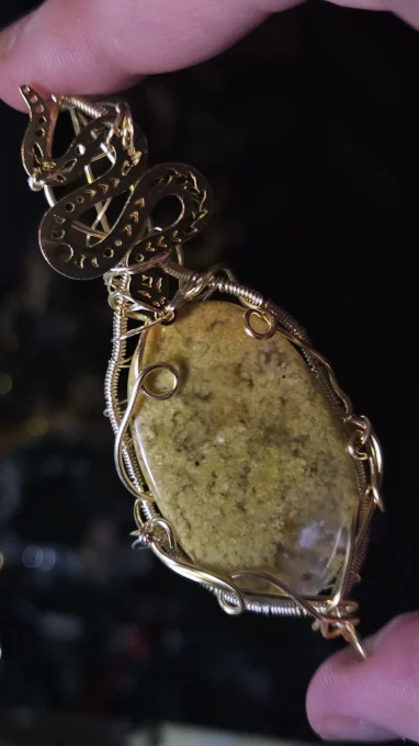 Amulette Or -Opale verte - Prospérité et jeunesse 