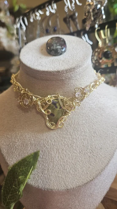 Bracelet en Eudialyte naturelle, amour de soi