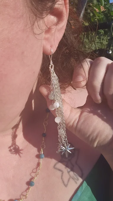 Boucle d'oreille cascade de perles 