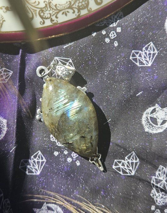 Pendentif Labradorite ✨ serment de l’épée