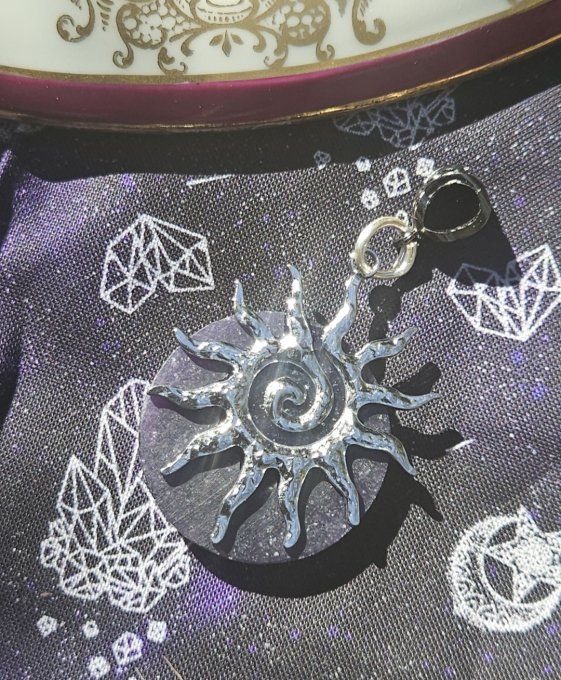 Amulette Lépidolite – Stabilité, Sérénité Et Équilibre - Copie