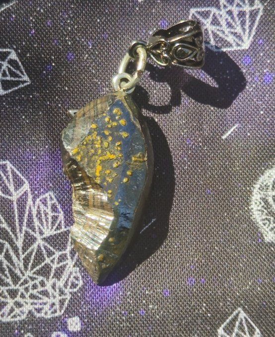 Amulette Goethite botryoïdale - ancrage puissant 
