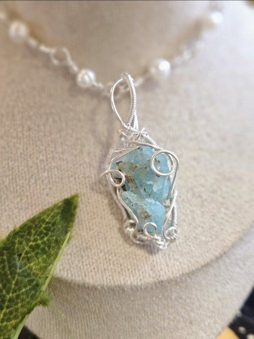 Collier Hemimorphite Brut -Communication & Harmonie✨ 