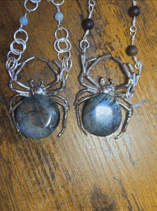 Superbe Scorpion Labradorite  10/12 cm protection et confiance 
