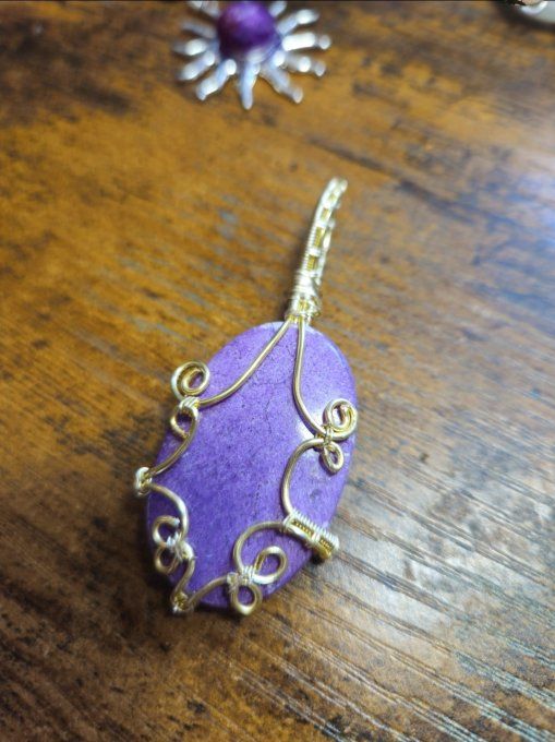 Pendentif stichtite or : Compassion liberation 