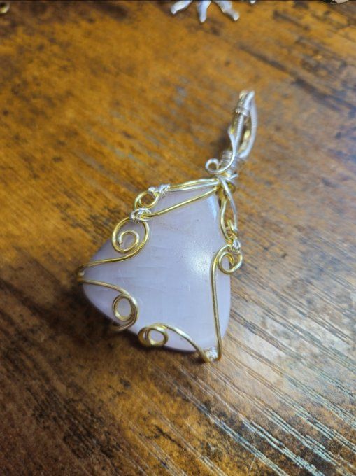  Pendentif Kunzite -Apaisement & Amour de Soi  -or