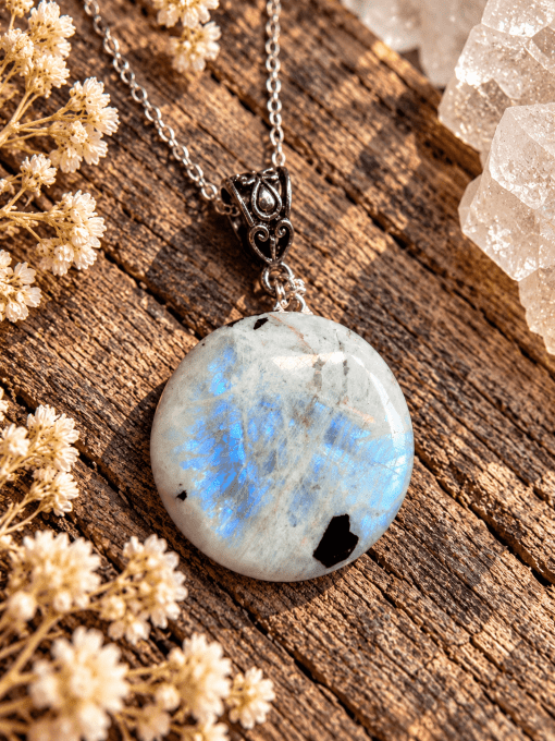 Pendentif Péristérite -pierre de lune : protection et concentration .