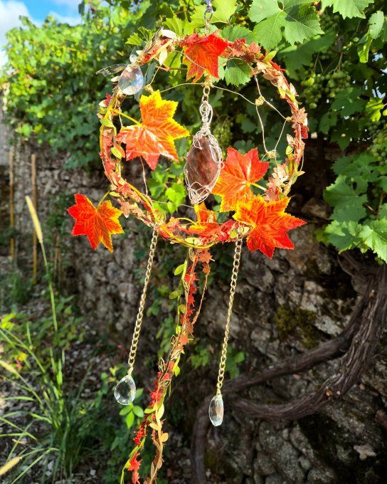 Sun catcher : feuille d’automne et quartz hématoide 
