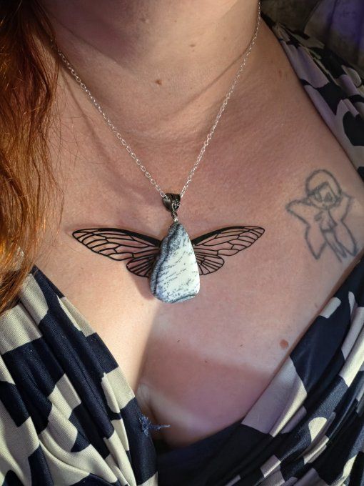  Amulette Merlinite / Opale Dendritique -les ailes de morrigan