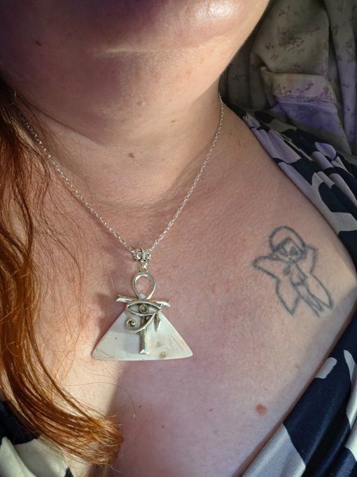Pendentif Scolecite Blanche ankh 