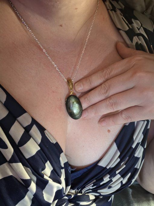 Collier obsidienne dorée loup d’or